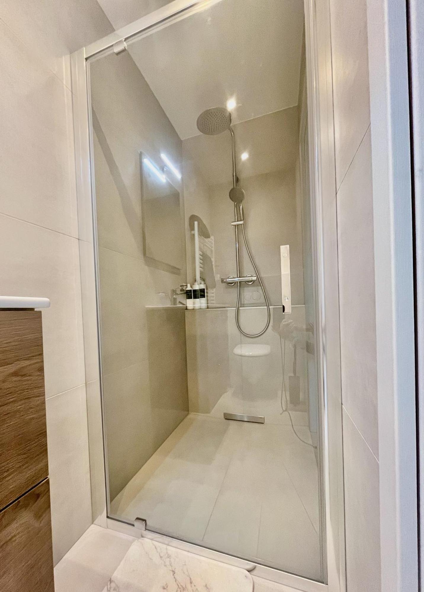 Le Doux Venir Apartment Дувен Екстериор снимка